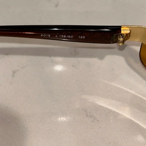 CHANEL 4019 Rimless Brown Sunglasses. Made in Italy display picture 2